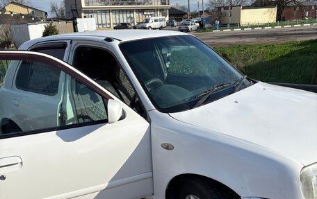 Nissan March II, 2001 год, 220 000 рублей, 16 фотография