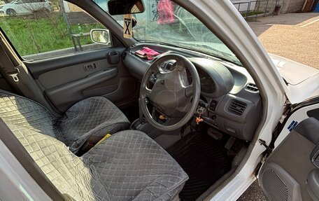 Nissan March II, 2001 год, 220 000 рублей, 18 фотография