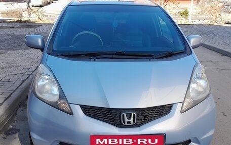 Honda Fit III, 2010 год, 700 000 рублей, 2 фотография