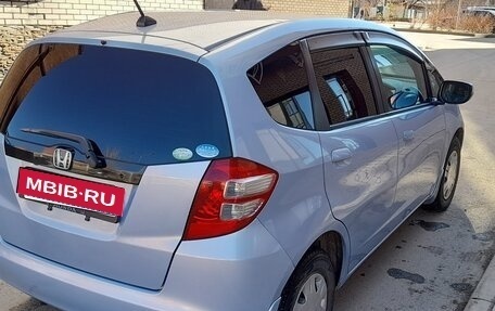 Honda Fit III, 2010 год, 700 000 рублей, 6 фотография