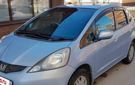 Honda Fit III, 2010 год, 700 000 рублей, 25 фотография