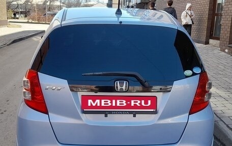 Honda Fit III, 2010 год, 700 000 рублей, 15 фотография