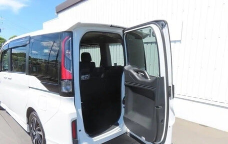 Honda Stepwgn IV, 2022 год, 2 050 060 рублей, 5 фотография