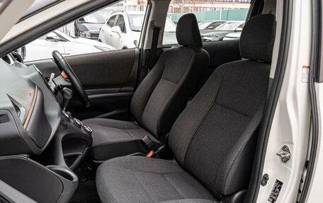 Toyota Sienta II, 2019 год, 1 450 000 рублей, 8 фотография