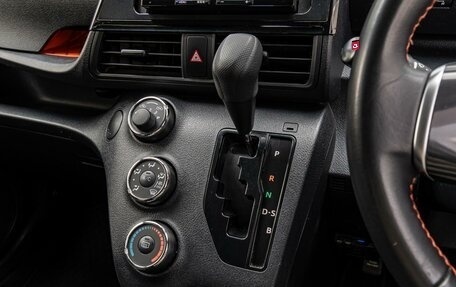 Toyota Sienta II, 2019 год, 1 450 000 рублей, 14 фотография