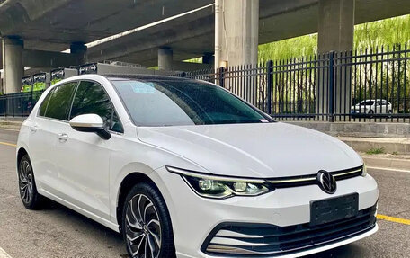 Volkswagen Golf VIII, 2022 год, 1 800 111 рублей, 7 фотография