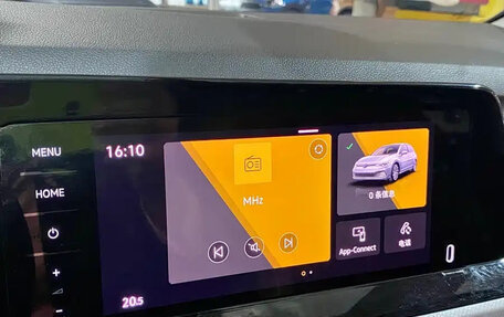 Volkswagen Golf VIII, 2022 год, 1 800 111 рублей, 8 фотография