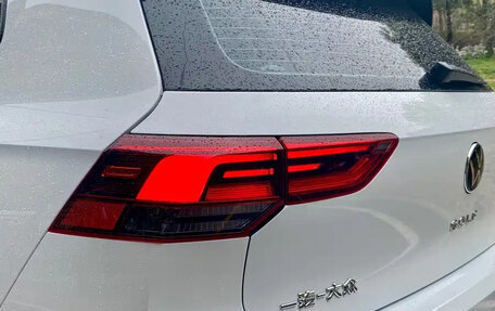 Volkswagen Golf VIII, 2022 год, 1 800 111 рублей, 14 фотография