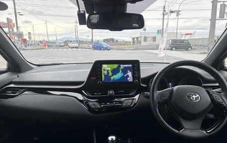 Toyota C-HR I рестайлинг, 2023 год, 1 950 060 рублей, 13 фотография