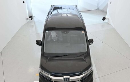 Honda Stepwgn IV, 2022 год, 1 750 000 рублей, 2 фотография