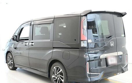 Honda Stepwgn IV, 2022 год, 1 750 000 рублей, 6 фотография