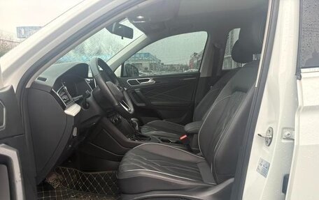 Volkswagen Tiguan II, 2022 год, 2 785 000 рублей, 7 фотография