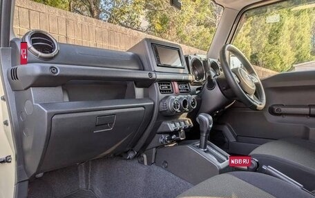 Suzuki Jimny, 2021 год, 1 800 000 рублей, 18 фотография