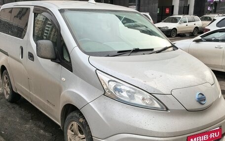 Nissan NV200, 2015 год, 1 450 000 рублей, 2 фотография