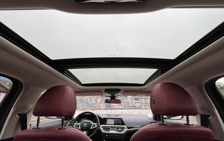 BMW 3 серия, 2021 год, 2 800 000 рублей, 11 фотография