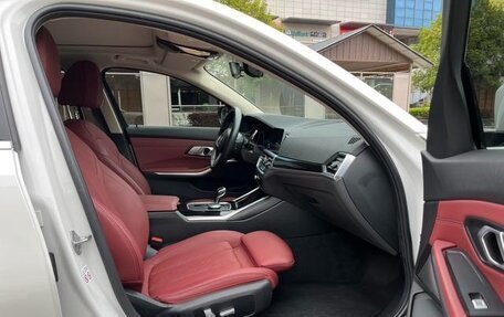 BMW 3 серия, 2021 год, 2 800 000 рублей, 12 фотография