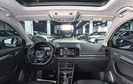 Skoda Karoq I, 2022 год, 1 855 017 рублей, 12 фотография