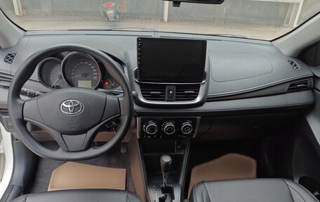 Toyota Yaris, 2021 год, 780 000 рублей, 8 фотография