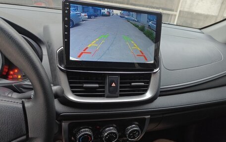 Toyota Yaris, 2021 год, 780 000 рублей, 11 фотография