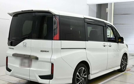 Honda Stepwgn IV, 2022 год, 1 800 000 рублей, 6 фотография