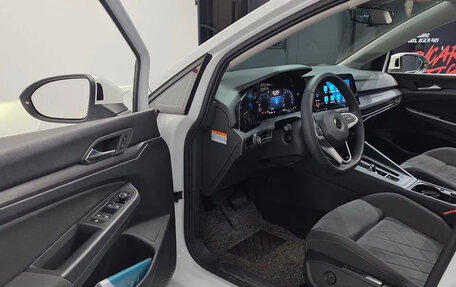 Volkswagen Golf VIII, 2022 год, 2 535 000 рублей, 5 фотография