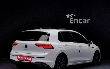 Volkswagen Golf VIII, 2022 год, 2 535 000 рублей, 3 фотография