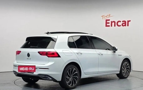 Volkswagen Golf VIII, 2022 год, 2 535 000 рублей, 3 фотография