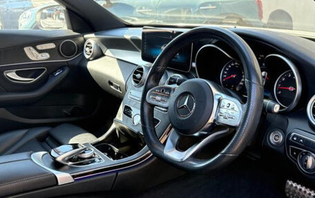 Mercedes-Benz C-Класс, 2019 год, 2 100 000 рублей, 27 фотография