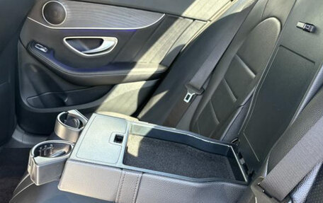 Mercedes-Benz C-Класс, 2019 год, 2 100 000 рублей, 22 фотография