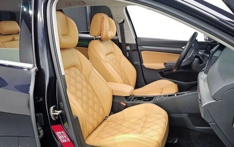 Volkswagen Golf VIII, 2022 год, 2 550 000 рублей, 7 фотография