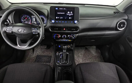 Hyundai Kona I, 2021 год, 1 870 000 рублей, 8 фотография