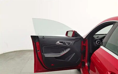 Mercedes-Benz CLA, 2018 год, 1 800 001 рублей, 8 фотография