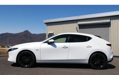 Mazda 3, 2021 год, 1 500 000 рублей, 5 фотография