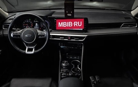 KIA K5, 2021 год, 1 900 000 рублей, 9 фотография