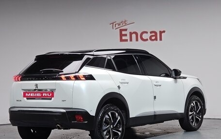 Peugeot 2008 II, 2023 год, 1 720 000 рублей, 2 фотография