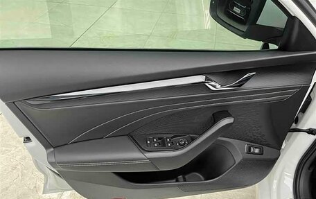 Skoda Octavia IV, 2023 год, 2 320 000 рублей, 15 фотография