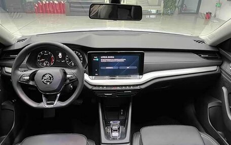 Skoda Octavia IV, 2023 год, 2 320 000 рублей, 12 фотография