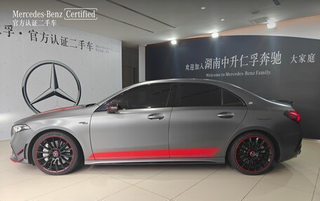 Mercedes-Benz A-Класс, 2022 год, 4 300 000 рублей, 2 фотография