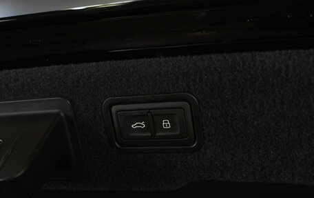 Audi A8, 2019 год, 5 849 000 рублей, 31 фотография