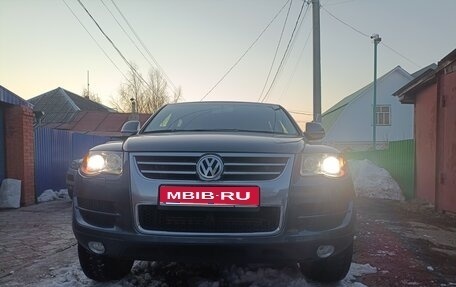 Volkswagen Touareg III, 2008 год, 1 490 000 рублей, 1 фотография