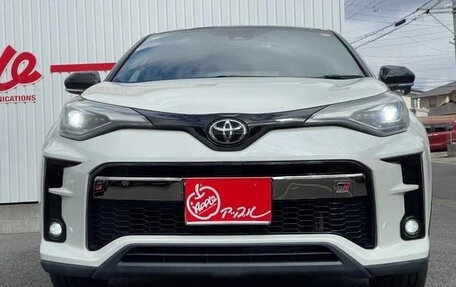 Toyota C-HR I рестайлинг, 2021 год, 1 341 027 рублей, 2 фотография