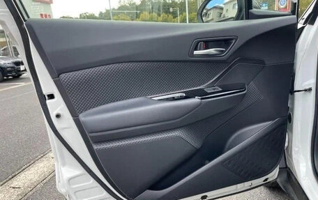 Toyota C-HR I рестайлинг, 2021 год, 1 341 027 рублей, 12 фотография