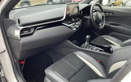 Toyota C-HR I рестайлинг, 2021 год, 1 341 027 рублей, 15 фотография