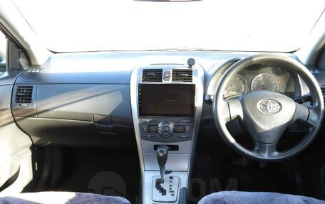 Toyota Corolla, 2011 год, 850 000 рублей, 11 фотография