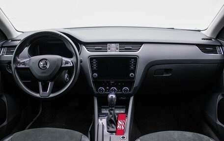 Skoda Octavia, 2019 год, 1 980 000 рублей, 13 фотография