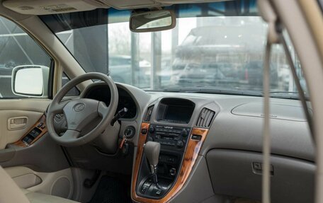 Lexus RX IV рестайлинг, 2000 год, 950 000 рублей, 10 фотография