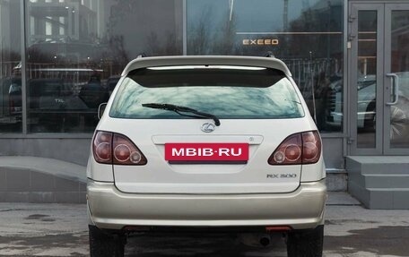 Lexus RX IV рестайлинг, 2000 год, 950 000 рублей, 6 фотография