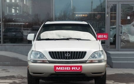 Lexus RX IV рестайлинг, 2000 год, 950 000 рублей, 2 фотография