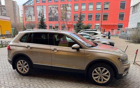 Volkswagen Tiguan II, 2017 год, 2 725 000 рублей, 3 фотография