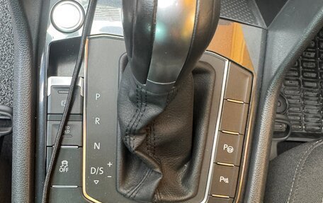 Volkswagen Tiguan II, 2017 год, 2 725 000 рублей, 13 фотография